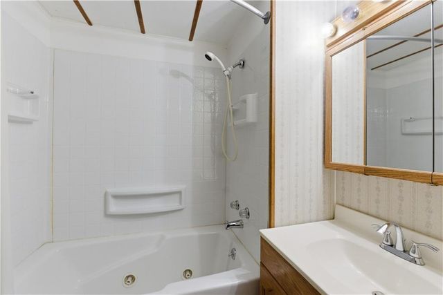 34372 169th Street, Leavenworth, KS 66048