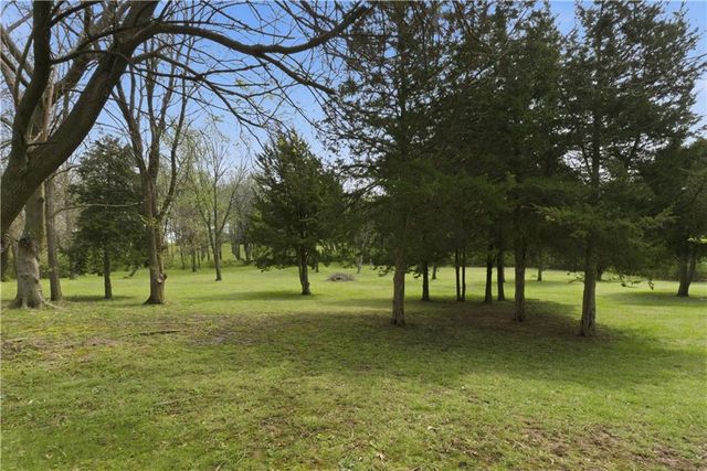 34372 169th Street, Leavenworth, KS 66048