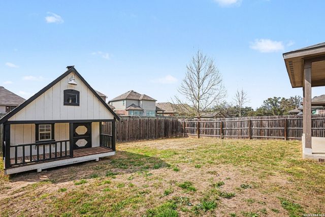 215 Wickersham, Boerne, TX 78015