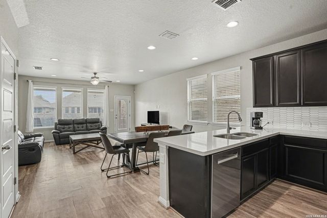 215 Wickersham, Boerne, TX 78015