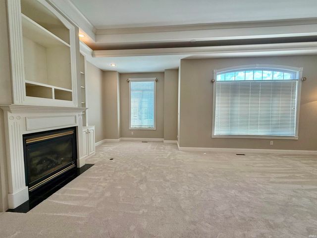 5488 Lakeside Drive, Newburgh, IN 47630