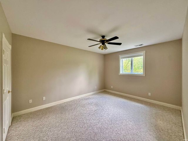 5488 Lakeside Drive, Newburgh, IN 47630