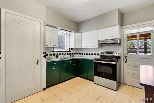 5251 Walsh Street, St Louis, MO 63109