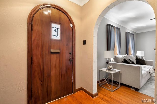 5251 Walsh Street, St Louis, MO 63109
