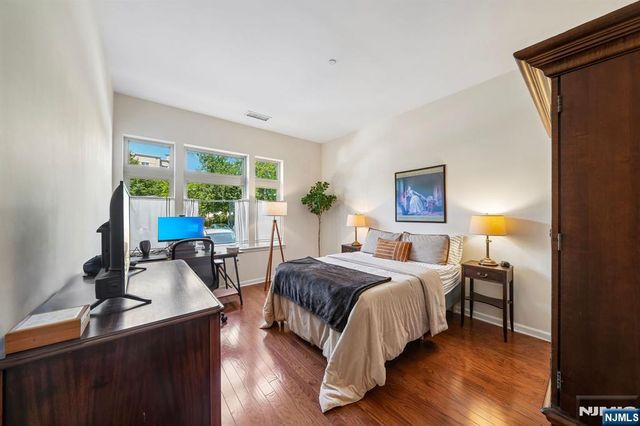 1119 Riverview Avenue 119, Englewood, NJ 07631