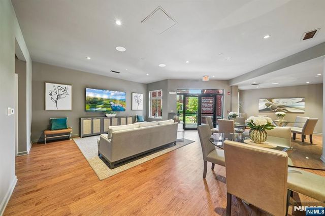 1119 Riverview Avenue 119, Englewood, NJ 07631