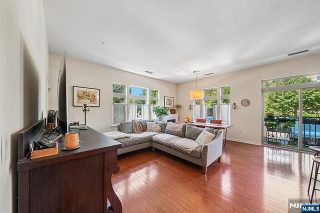 1119 Riverview Avenue 119, Englewood, NJ 07631