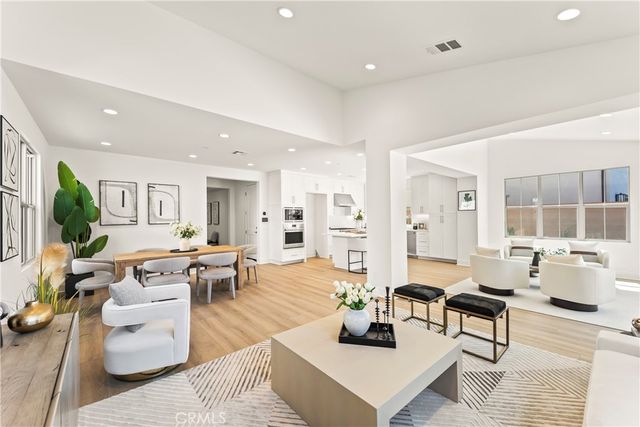 173 Somera, Irvine, CA 92602