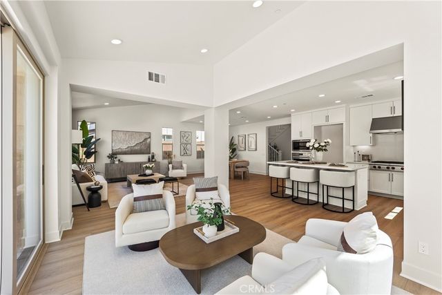 173 Somera, Irvine, CA 92602