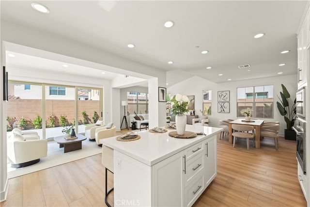 173 Somera, Irvine, CA 92602