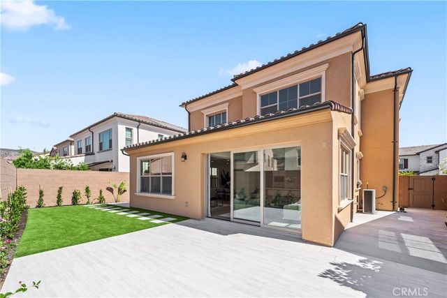 173 Somera, Irvine, CA 92602