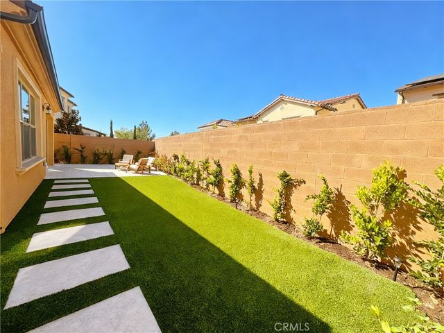 173 Somera, Irvine, CA 92602
