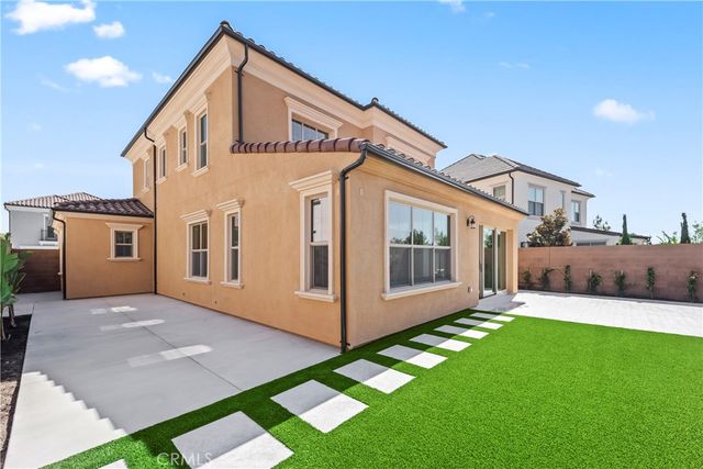 173 Somera, Irvine, CA 92602