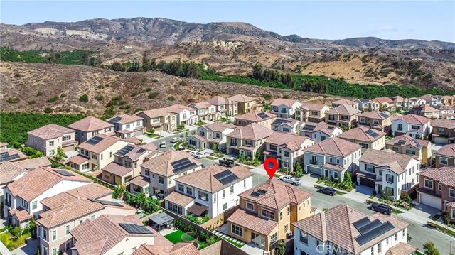 173 Somera, Irvine, CA 92602