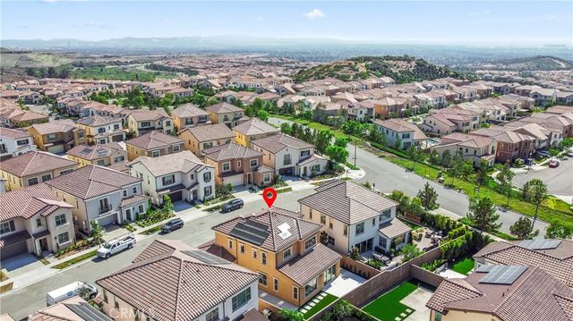 173 Somera, Irvine, CA 92602