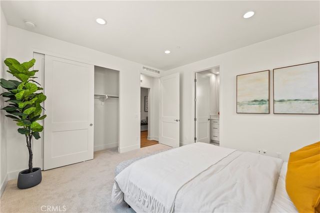 173 Somera, Irvine, CA 92602