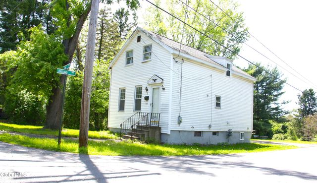 2 Lunis Avenue, Rensselaer, NY 12144