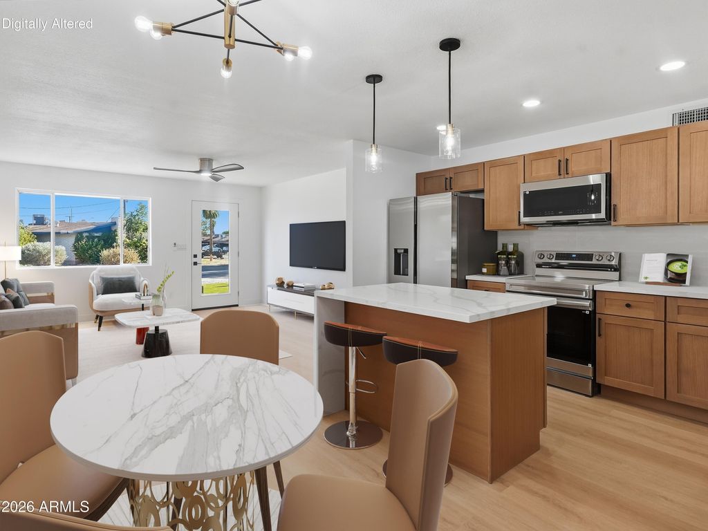 1340 E 2ND Avenue, Mesa, AZ 85204