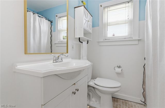 3875 E 38th Street, Newburgh Heights, OH 44105