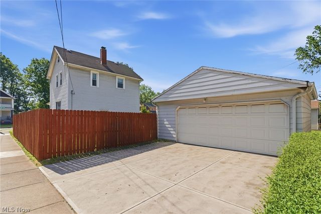 3875 E 38th Street, Newburgh Heights, OH 44105
