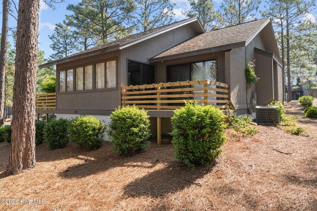 190 Barton Hills Court, Pinehurst, NC 28374