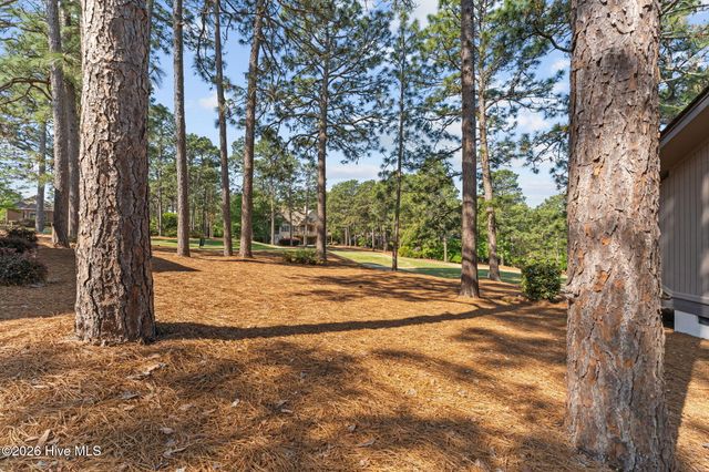 190 Barton Hills Court, Pinehurst, NC 28374