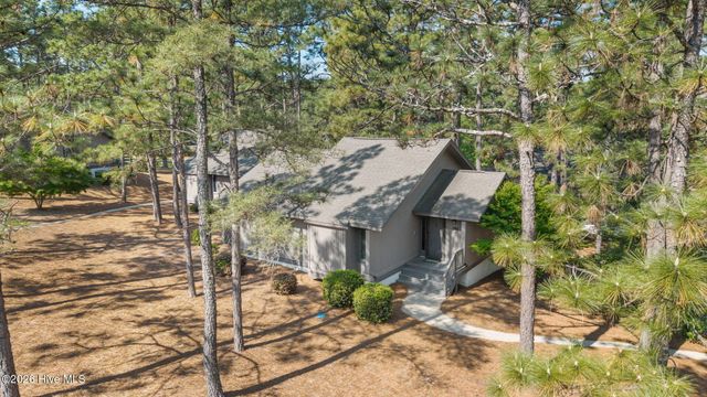190 Barton Hills Court, Pinehurst, NC 28374