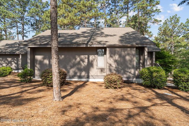 190 Barton Hills Court, Pinehurst, NC 28374