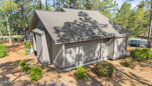 190 Barton Hills Court, Pinehurst, NC 28374