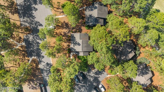 190 Barton Hills Court, Pinehurst, NC 28374
