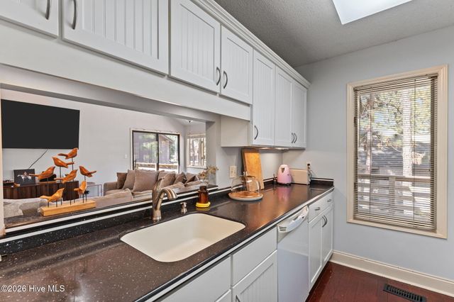 190 Barton Hills Court, Pinehurst, NC 28374