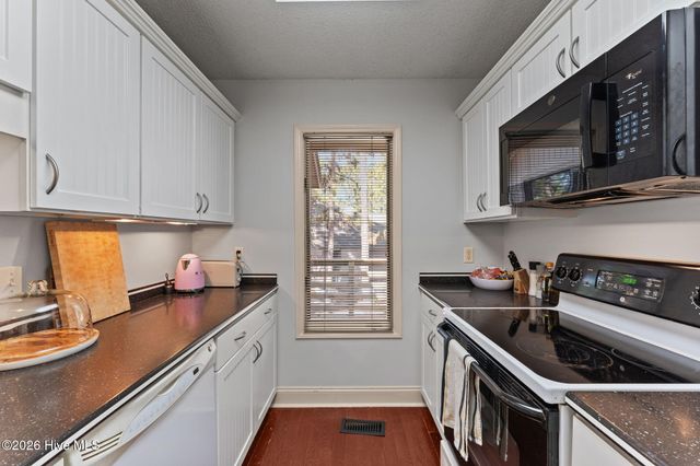 190 Barton Hills Court, Pinehurst, NC 28374