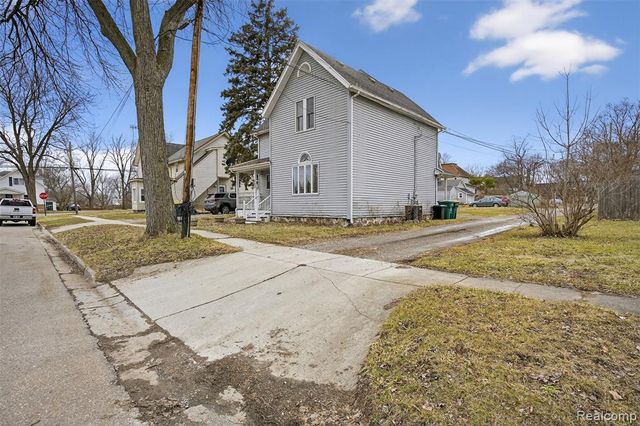 103 N Mackinaw Street, Durand, MI 48429