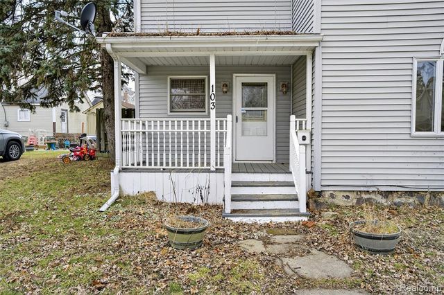103 N Mackinaw Street, Durand, MI 48429