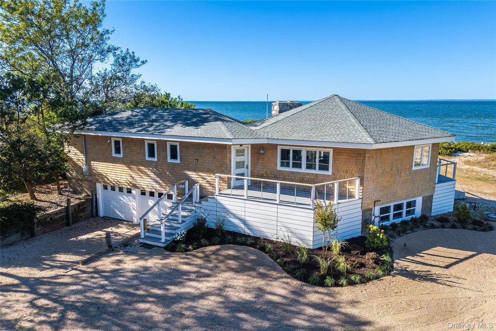 56765 Route 48, Greenport, NY 11944
