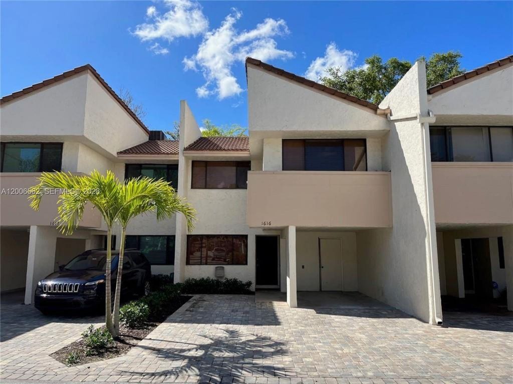1616 Cypress Pointe Dr 1616, Coral Springs, FL 33071