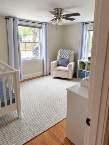28 Londonderry Road, Framingham, MA 01701