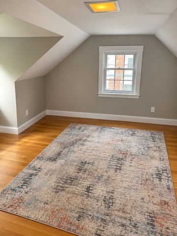28 Londonderry Road, Framingham, MA 01701
