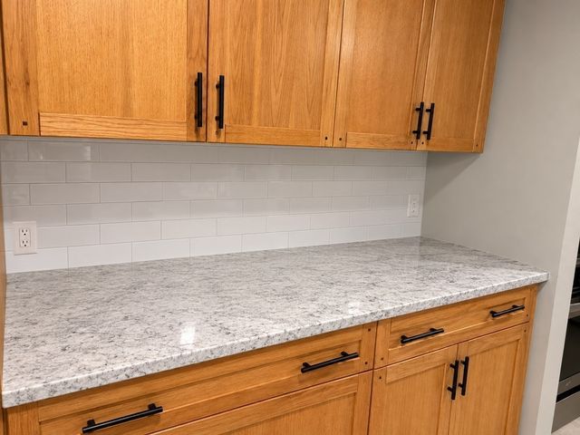 28 Londonderry Road, Framingham, MA 01701