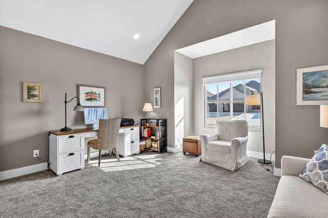 4411 E Hidden Oak Street, Springfield, MO 65802