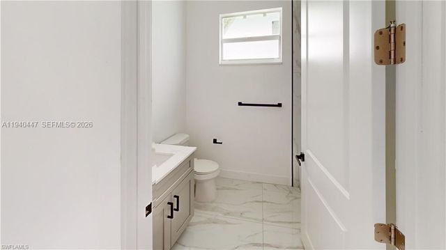 2045 Carver Avenue, Fort Myers, FL 33916
