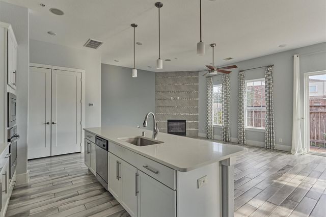 2113 Solstice Boulevard, Spring, TX 77386