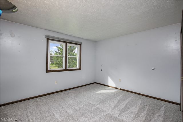 1425 Galaxy Drive, Mogadore, OH 44260