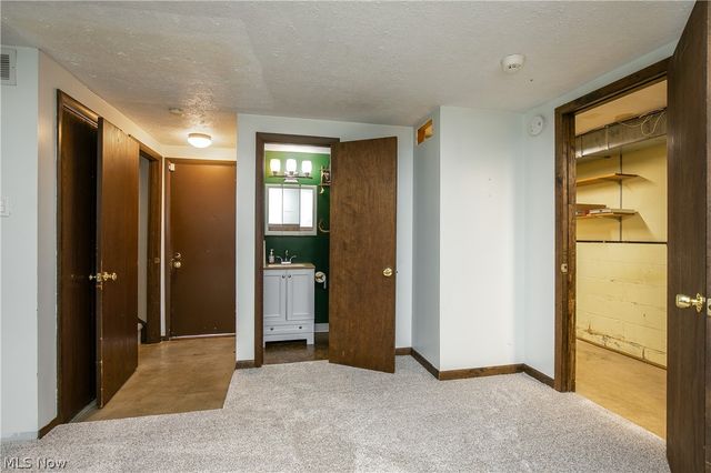 1425 Galaxy Drive, Mogadore, OH 44260