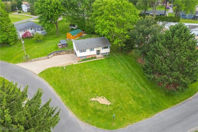 1425 Galaxy Drive, Mogadore, OH 44260