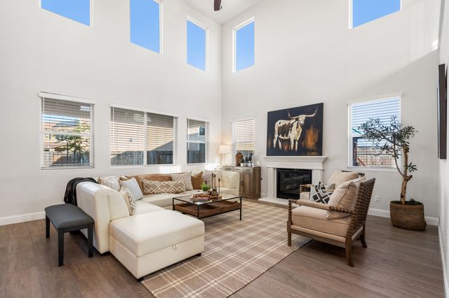 3013 N Dayton Street, Visalia, CA 93291