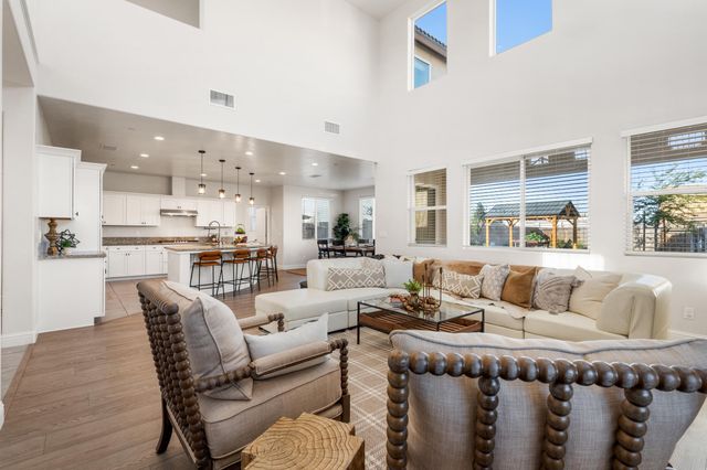 3013 N Dayton Street, Visalia, CA 93291