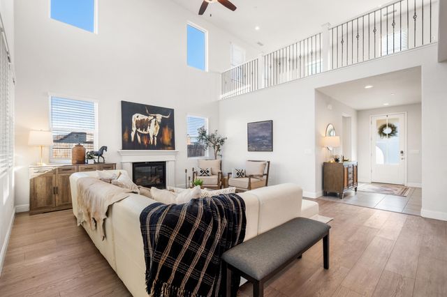 3013 N Dayton Street, Visalia, CA 93291