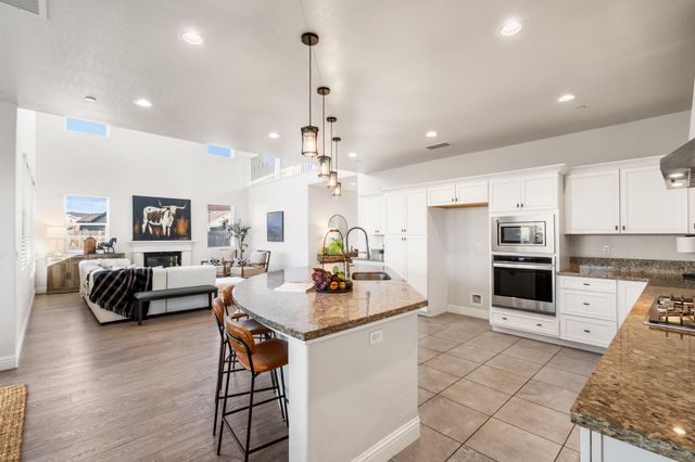 3013 N Dayton Street, Visalia, CA 93291