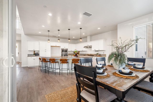 3013 N Dayton Street, Visalia, CA 93291